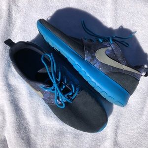 Nike Galaxy Roshe Run